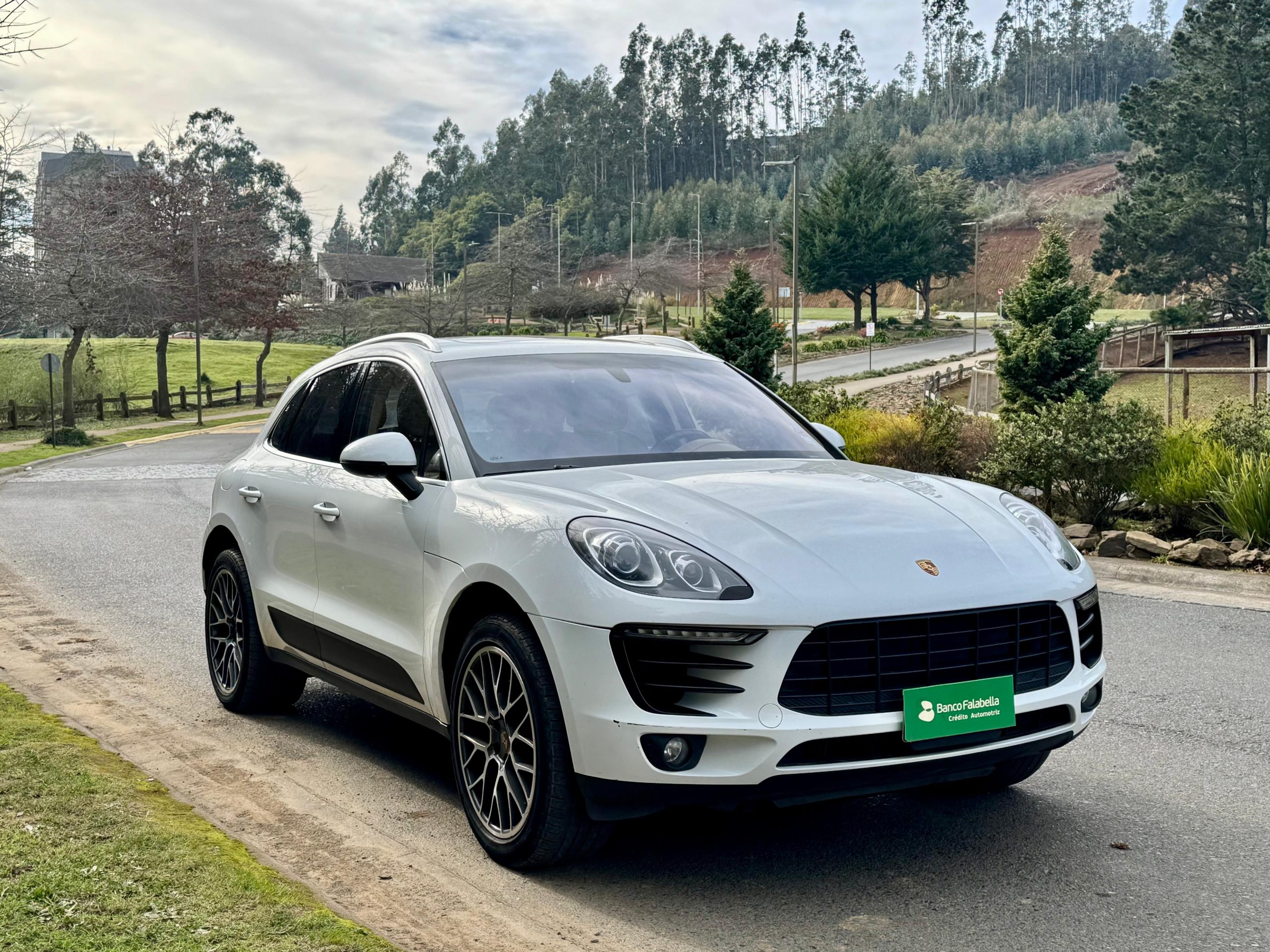 Porsche Macan S